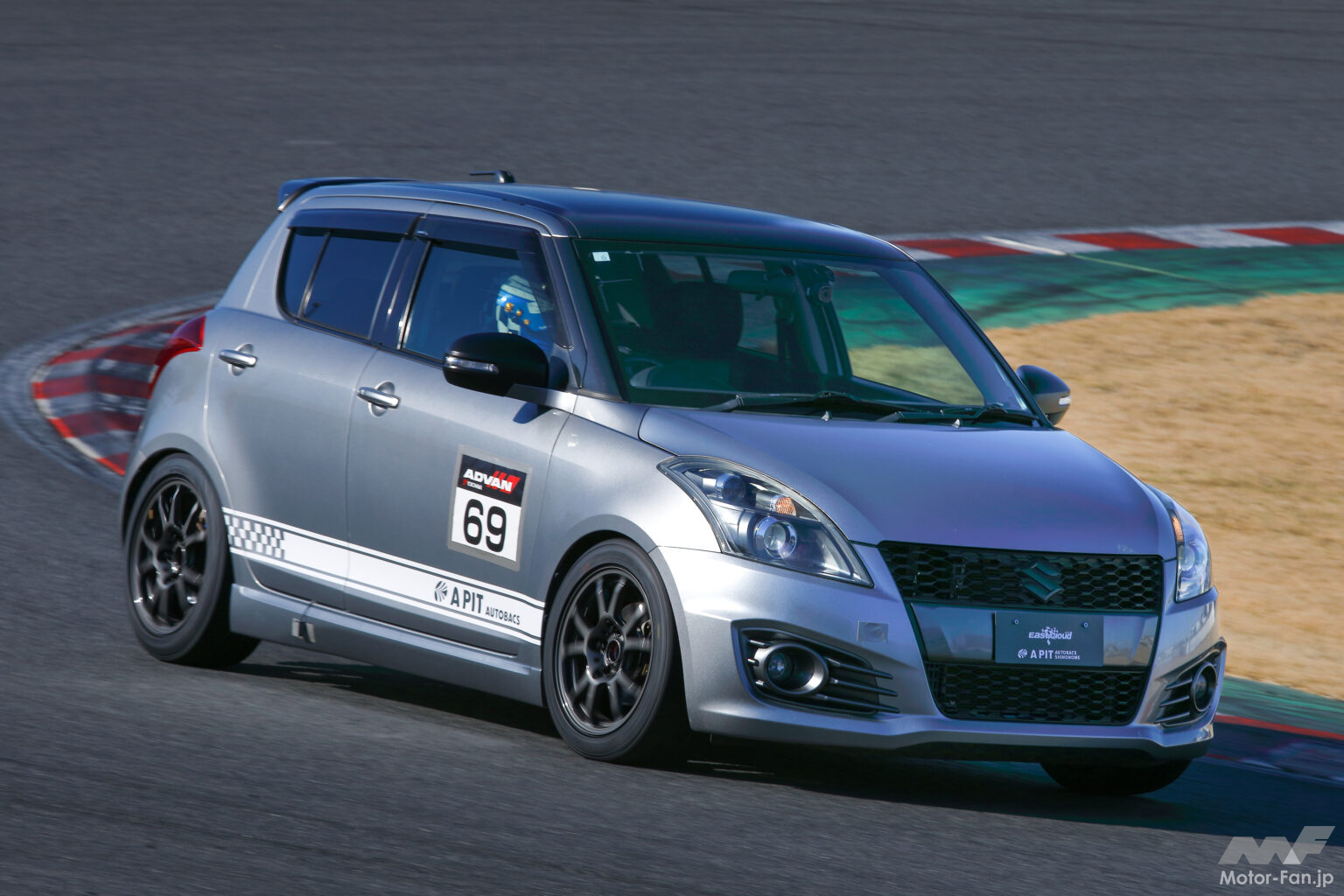ZC32Sスイフトスポーツ 高回転まで回せる自然吸気ならではの爽快感！ A