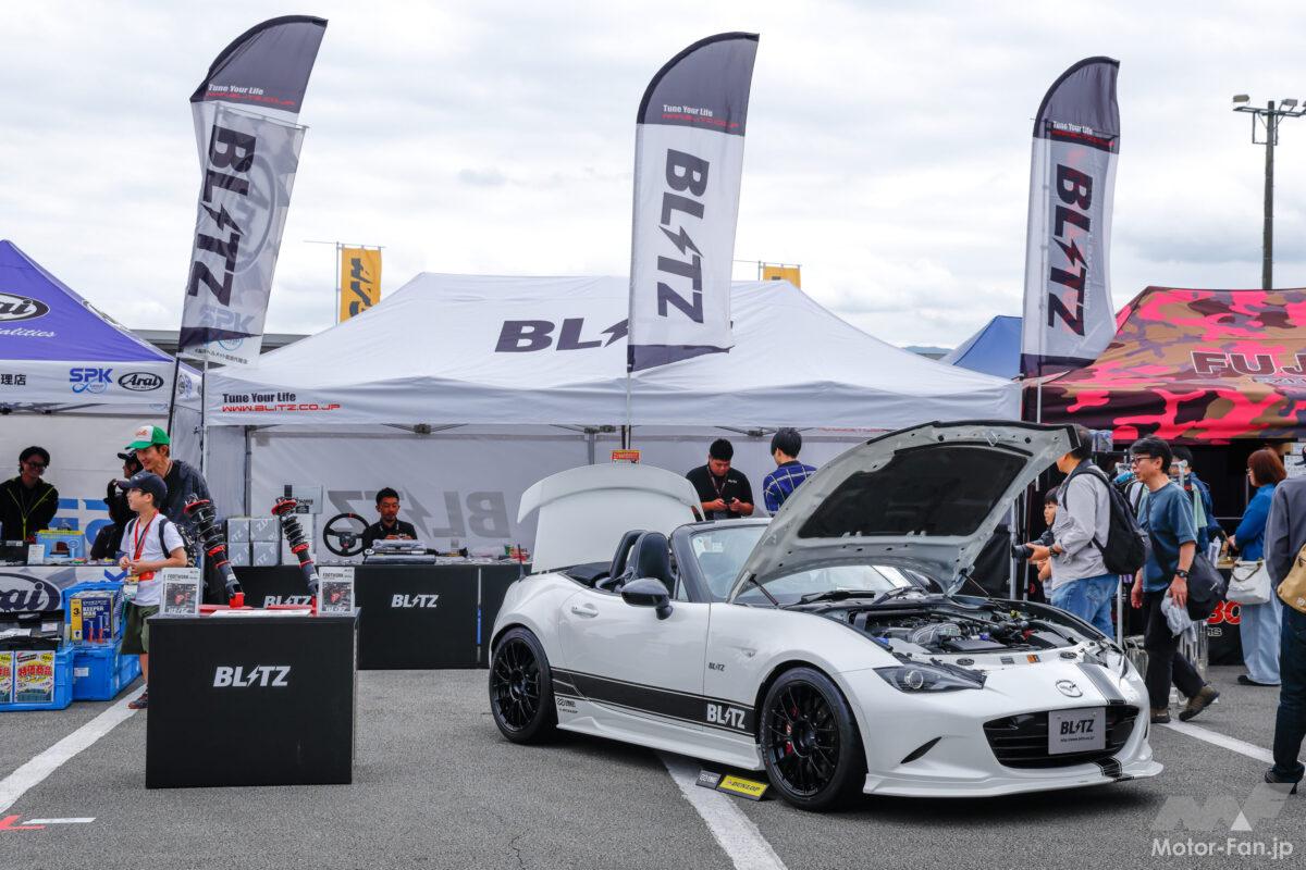 BLITZ 発売予定のNDロードスター用サクションキット&amp;スマホホルダーを展示