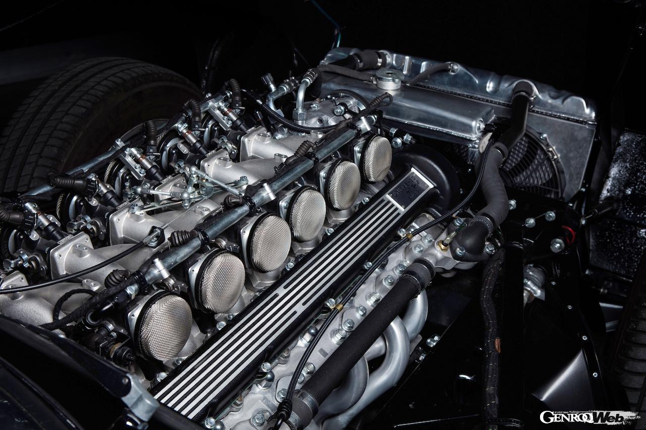 アンリーシュド ジャガー Eタイプ シリーズ3のエンジン