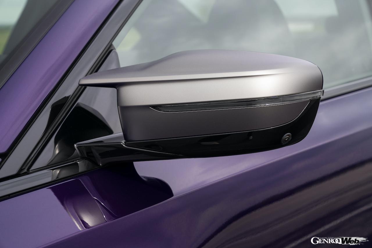 BMW M240i xDrive クーペのドアミラー