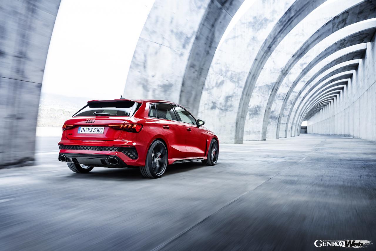 最高出力400p、最高速度290km/hを実現した新型「アウディ RS 3 スポーツバック／セダン」がデビュー