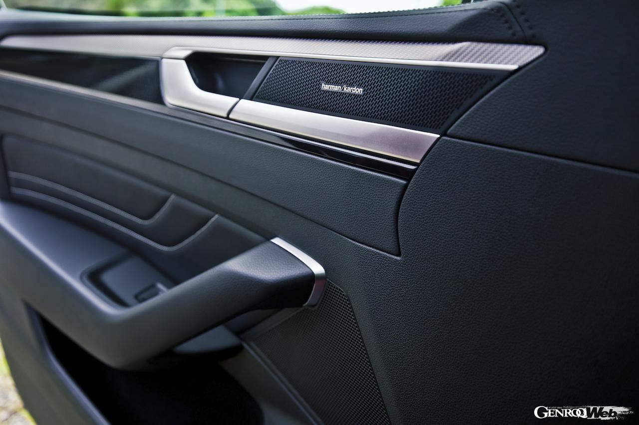 フォルクスワーゲン アルテオン シューティングブレークのドアトリム