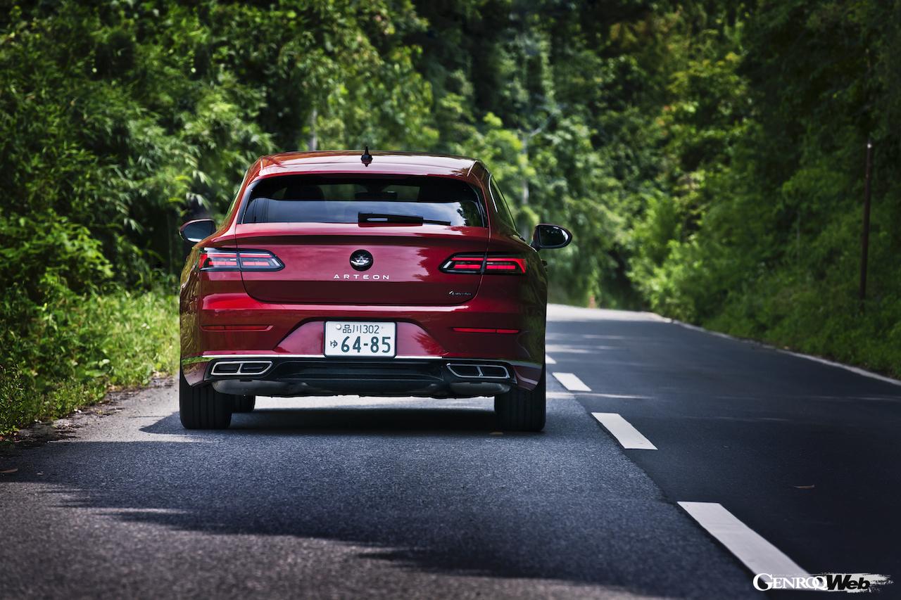 フォルクスワーゲン アルテオン シューティングブレークのリヤビュー