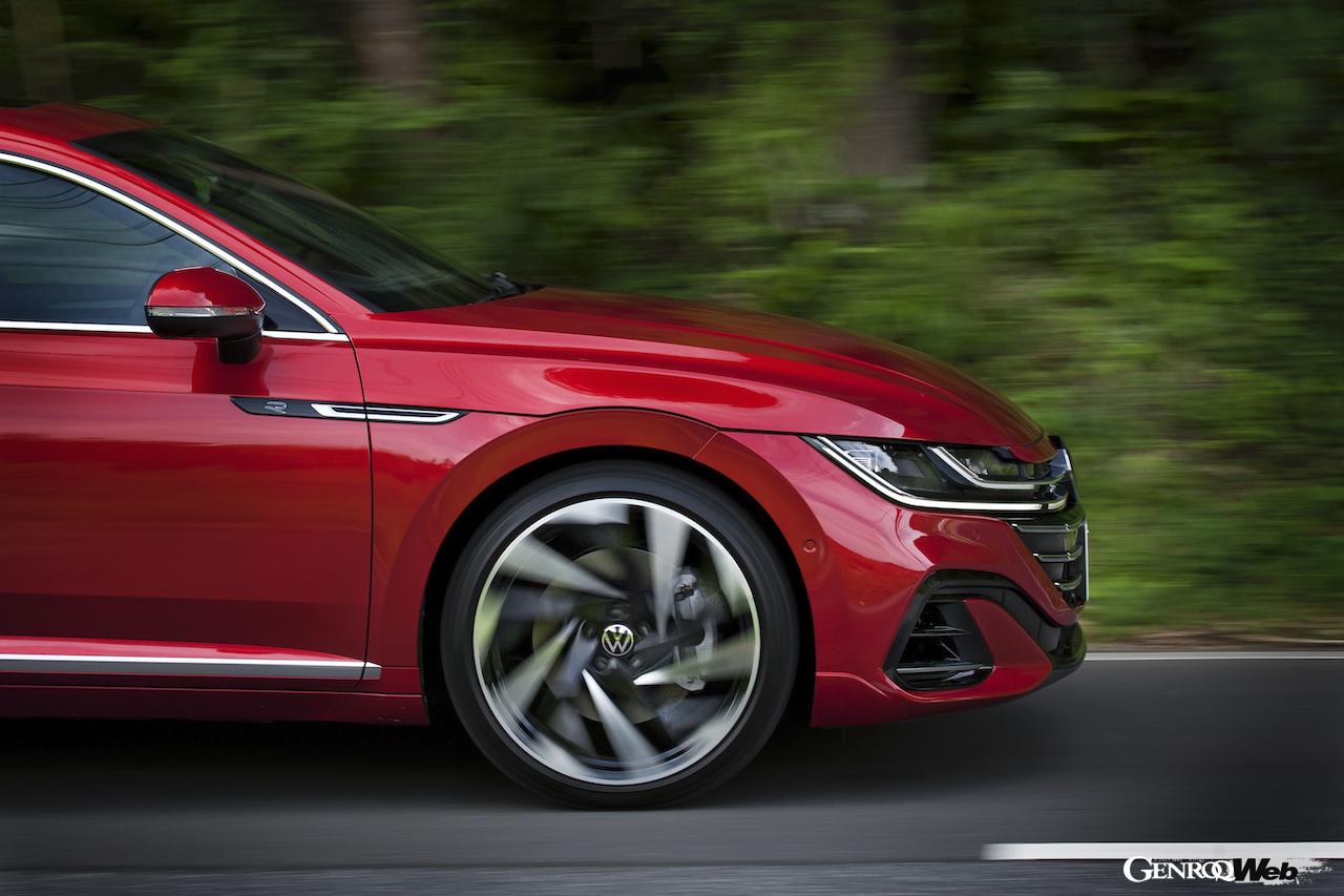 フォルクスワーゲン アルテオン シューティングブレークのフロントセクション