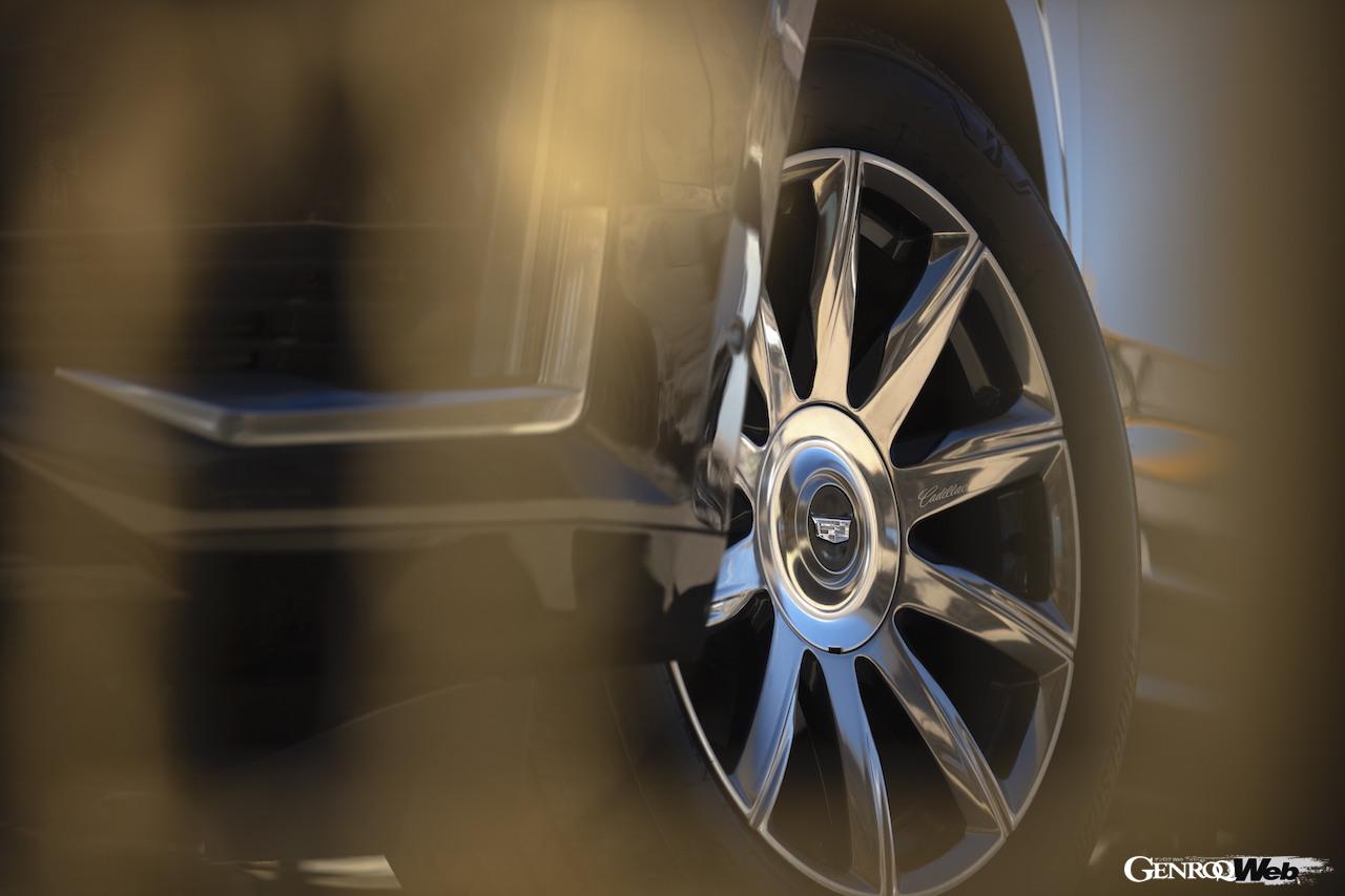 新型キャデラック エスカレードのホイール