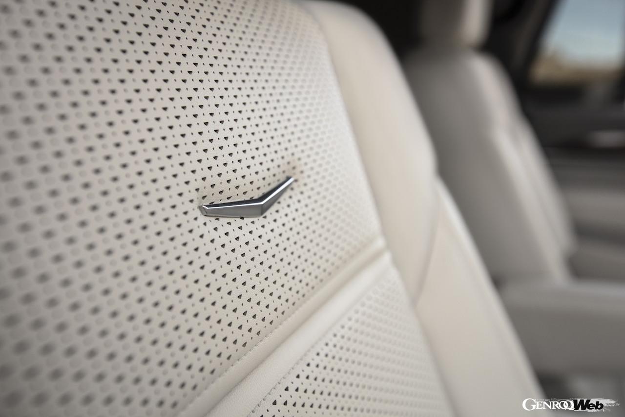 新型キャデラック エスカレードのシート