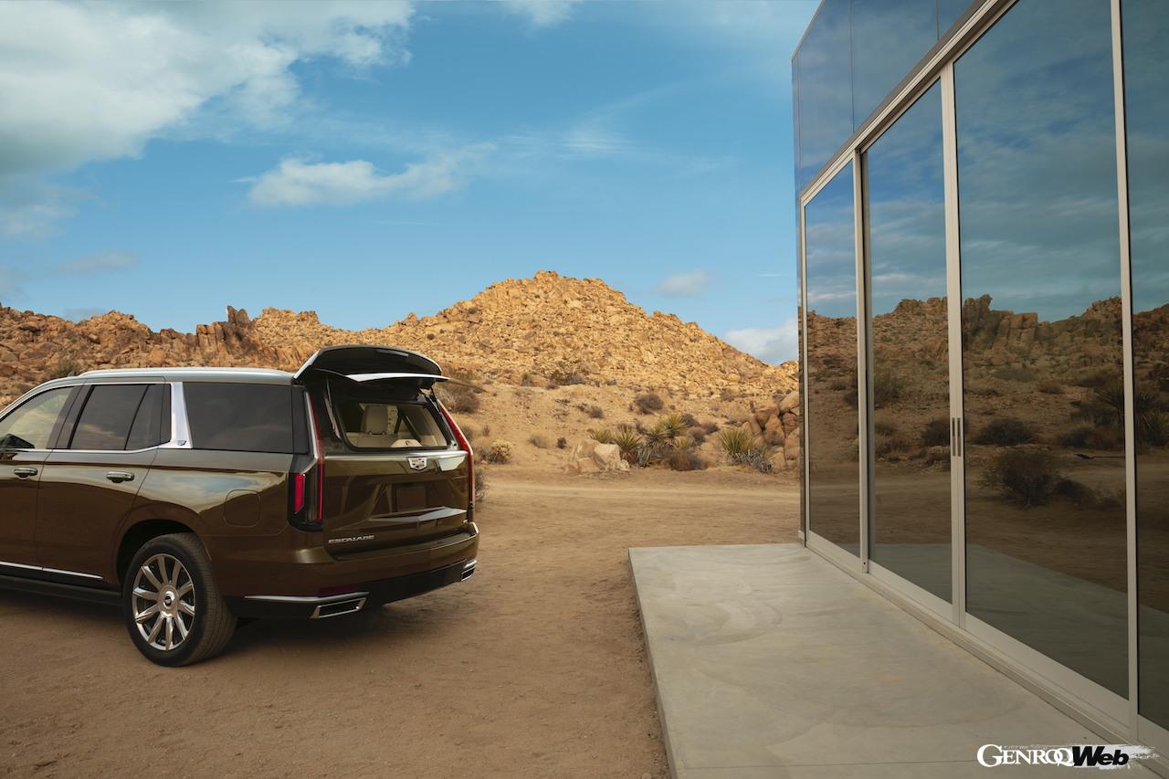 新型キャデラック エスカレードのテール