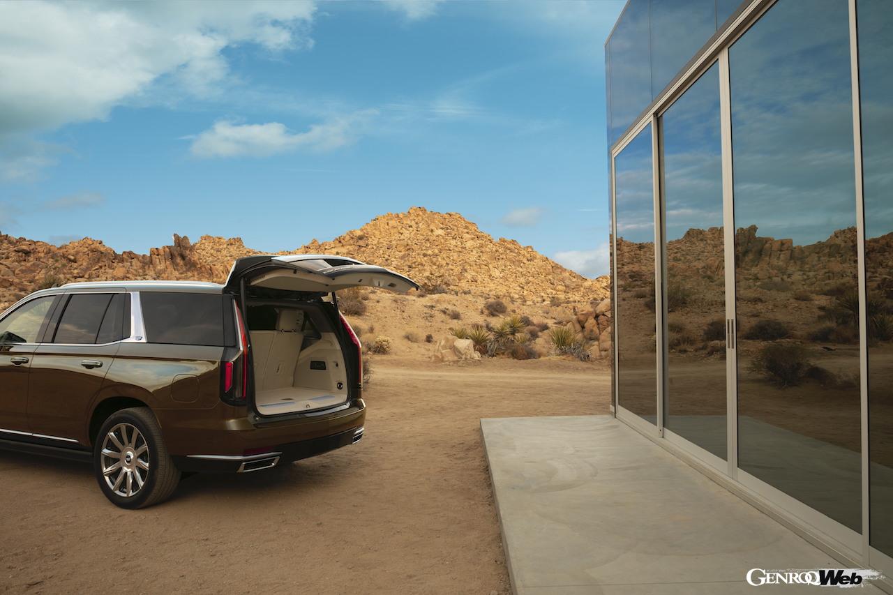 新型キャデラック エスカレードのテール