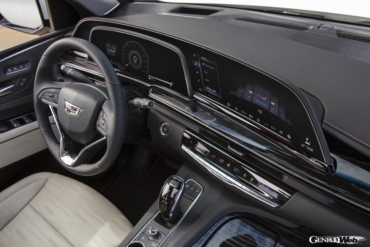 新型キャデラック エスカレードのコクピット