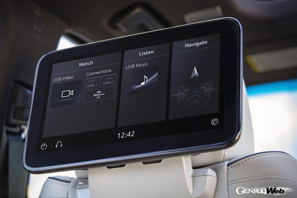 新型キャデラック エスカレードのリヤエンターテインメントシステム