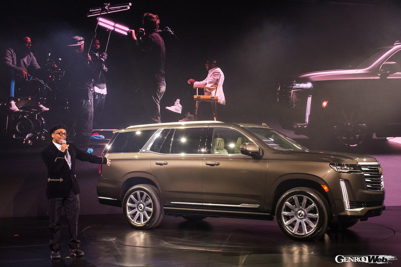 新型キャデラック エスカレードの発表会イメージ