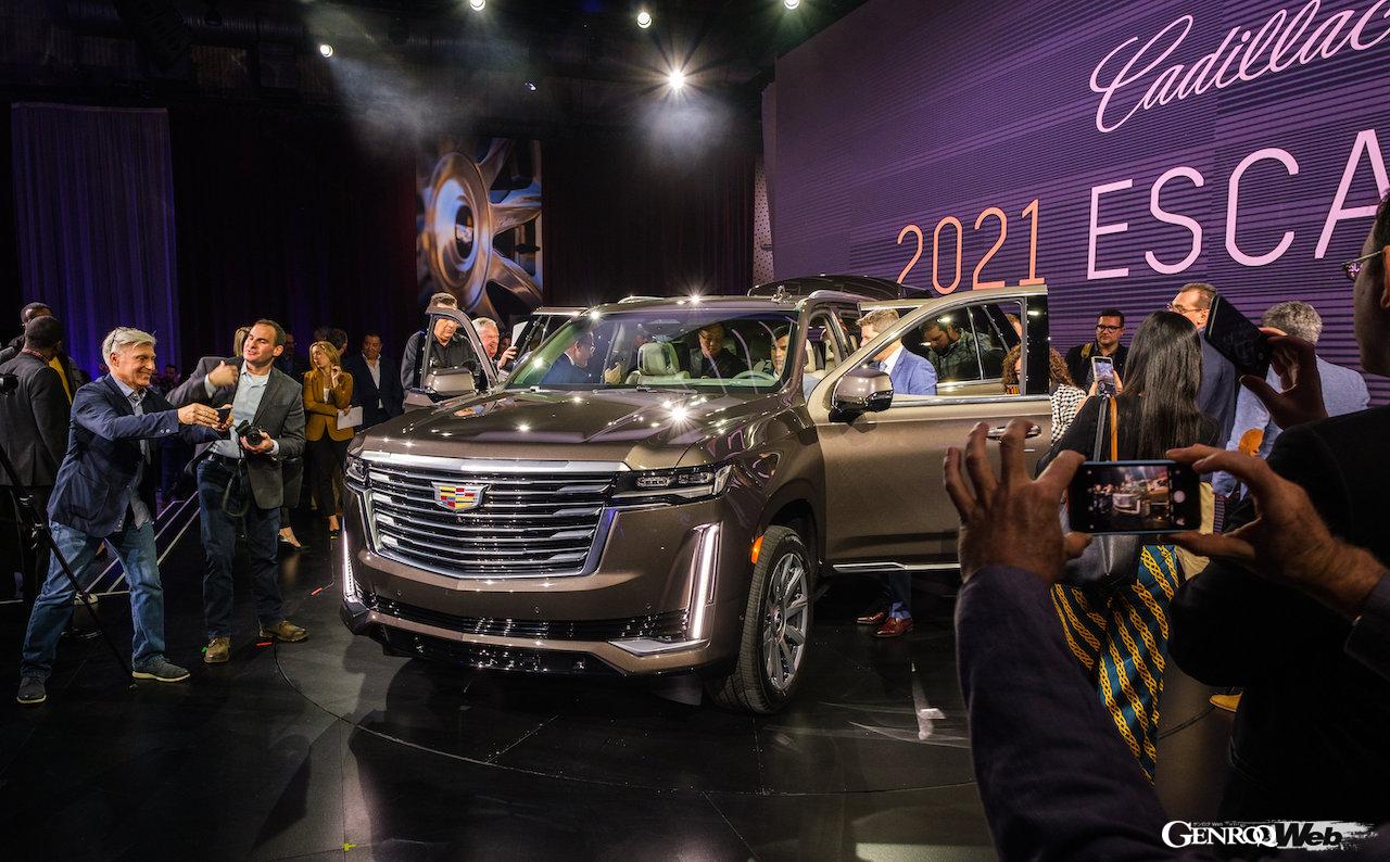 新型キャデラック エスカレードの発表会イメージ