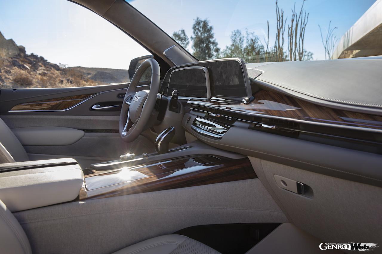 新型キャデラック エスカレードのコクピット