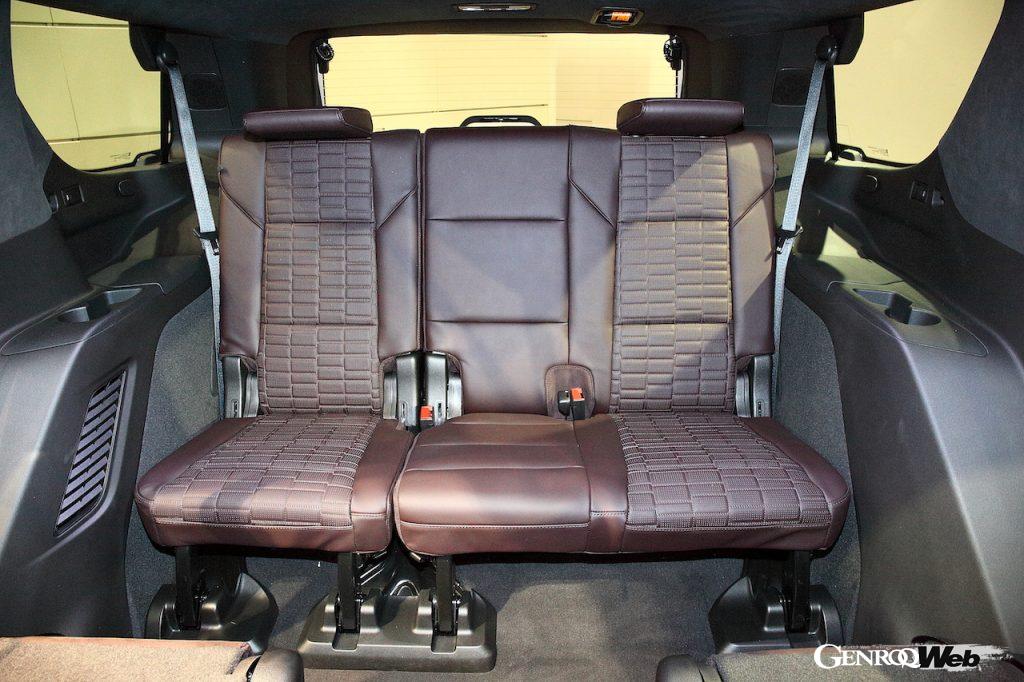 新型キャデラック エスカレードの日本お披露目。サードシート