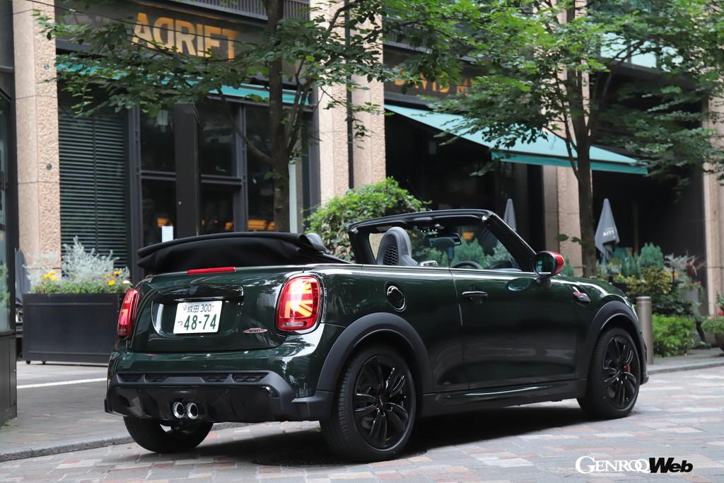 THE NEW MINI JCW Convertibleのリヤスタイル