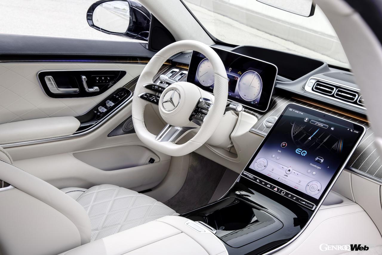 新型メルセデス・ベンツ SクラスのPHV仕様「S 580 e」。コクピット