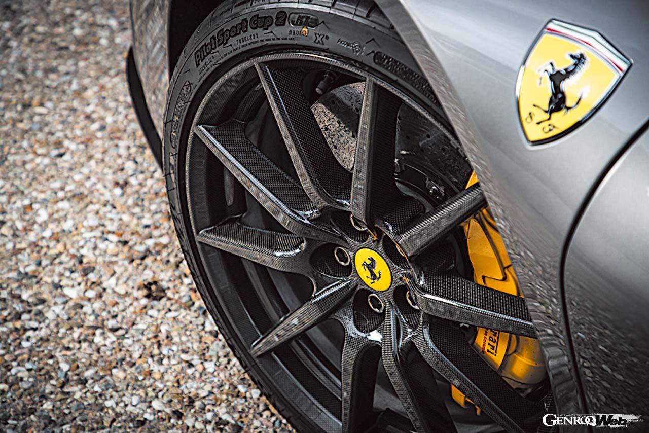 フェラーリ SF90 ストラダーレのホイール