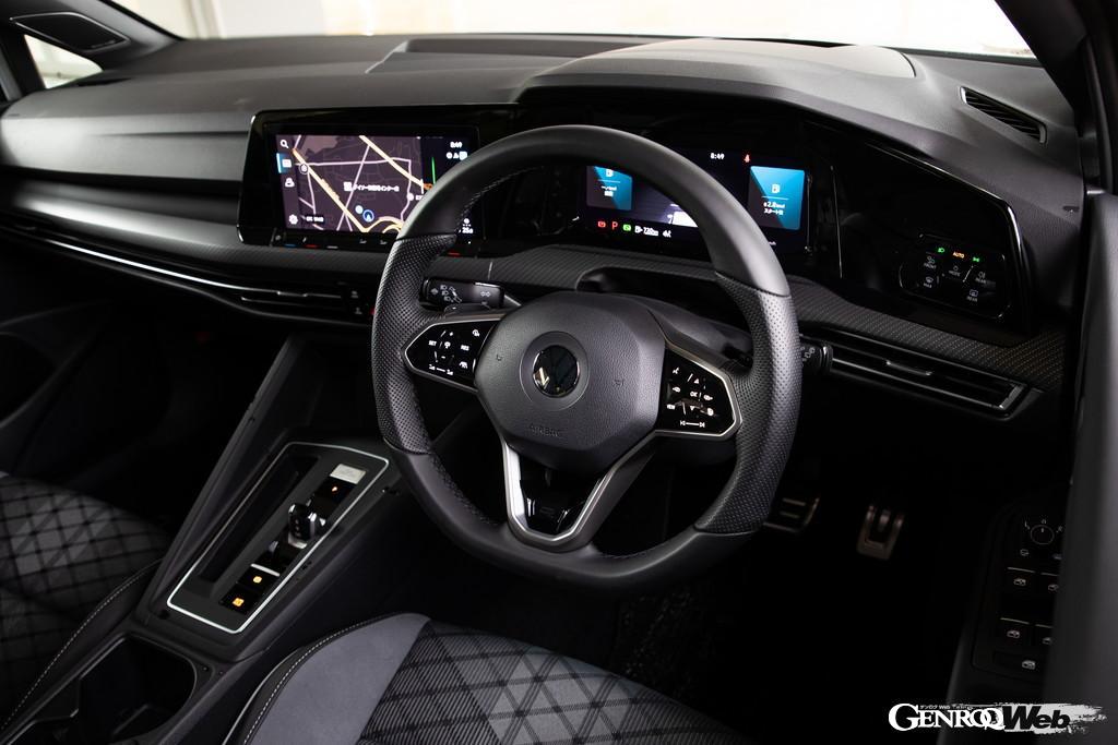 フォルクスワーゲン ゴルフ eTSI Rラインのインテリア