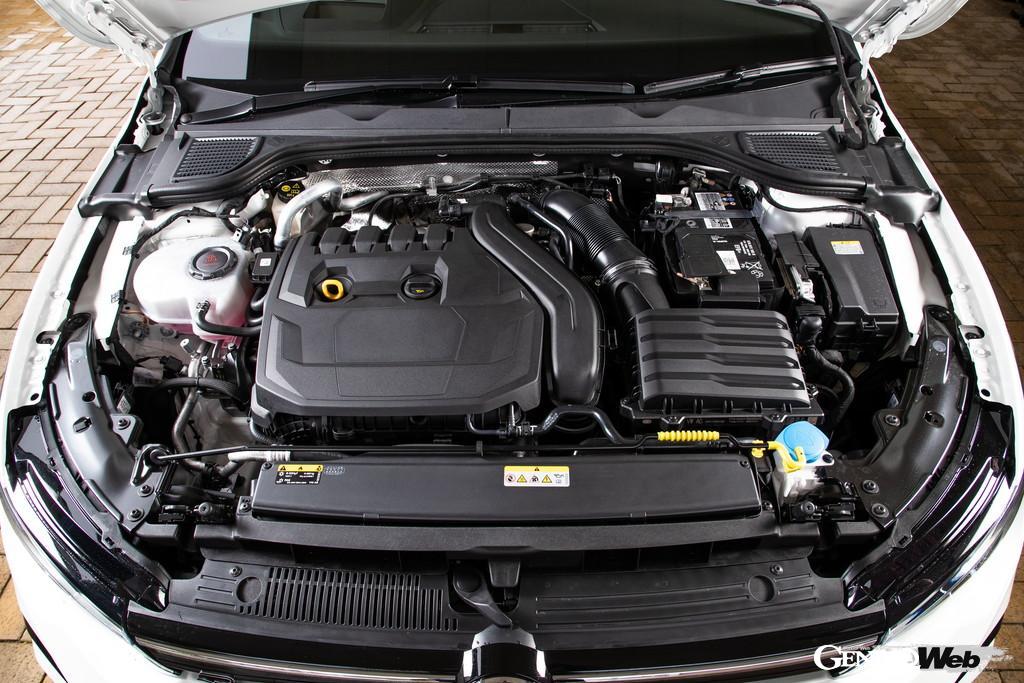 フォルクスワーゲン ゴルフ eTSI Rラインのエンジン