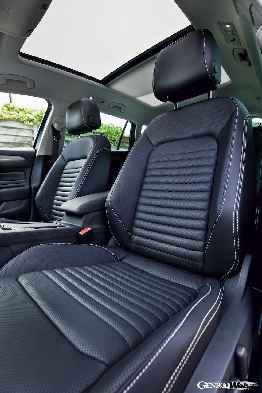 フォルクスワーゲン パサート オールトラックのフロントシート