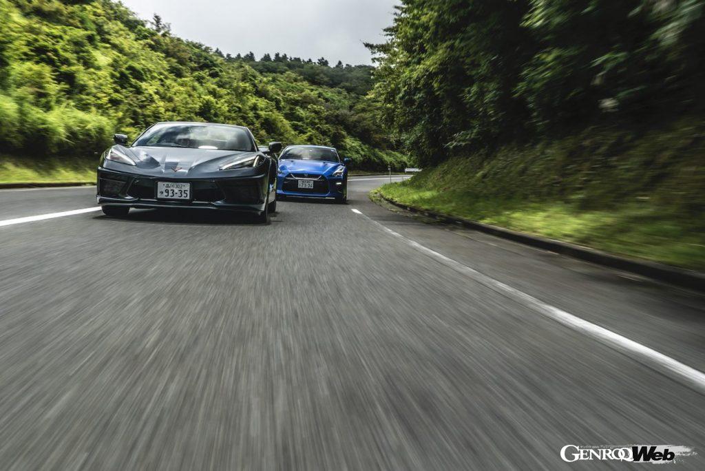 シボレー・コルベットコンバーチブルと日産GT-R