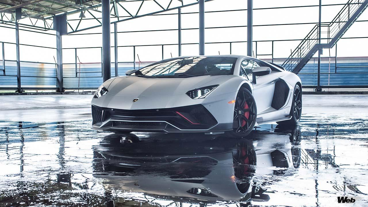 ランボルギーニ アヴェンタドール LP780-4 ウルティマエのフロントスタイル