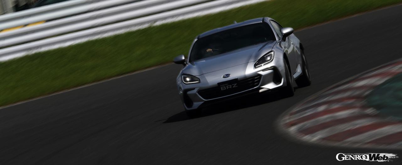 スバル BRZのフロントビュー