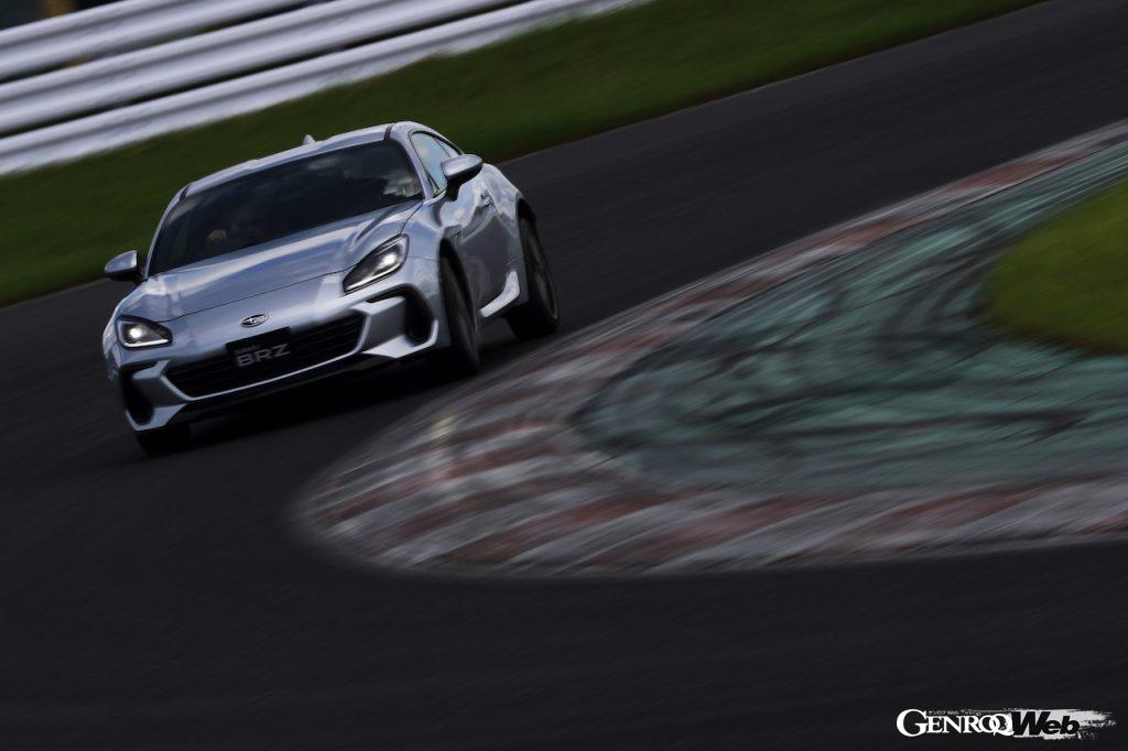 スバル BRZのフロントビュー