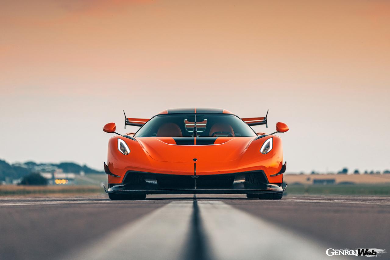 ケーニグセグ ジェスコの正面ビュー