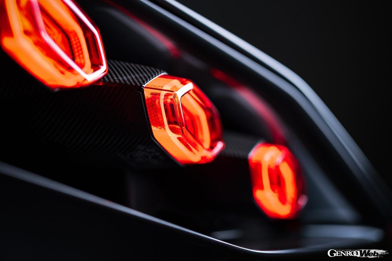 ランボルギーニ シアン ロードスターのテールライト