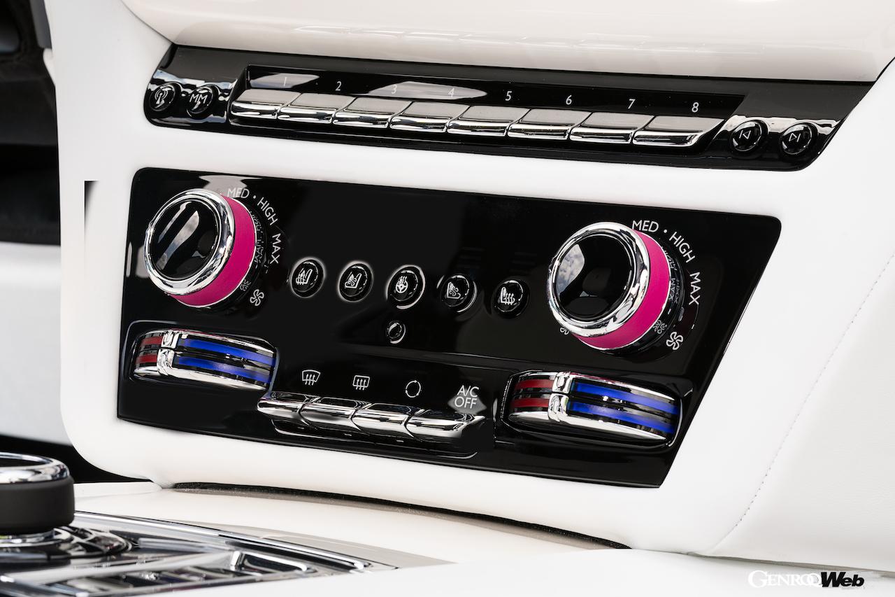 2021年のモントレーカーウィークに登場したロールス・ロイス ゴースト。ディテール