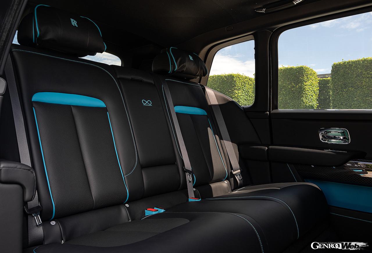 2021年のモントレーカーウィークに登場したロールス・ロイス カリナン。シート