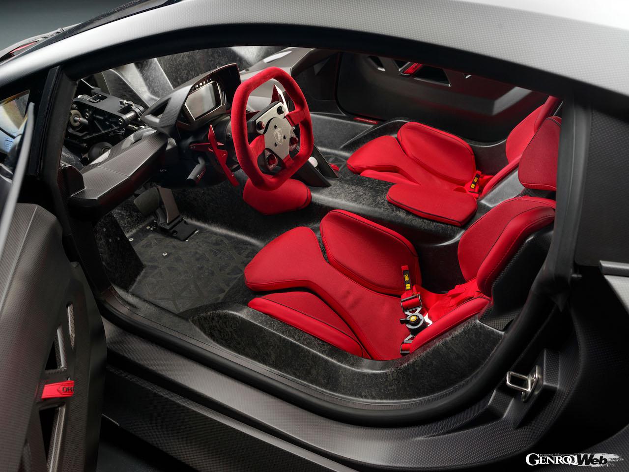 カウンタックの時代から現在まで脈々と続く、ランボルギーニのカーボンファイバー複合素材研究・開発