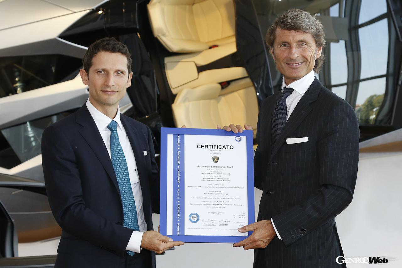 カウンタックの時代から現在まで脈々と続く、ランボルギーニのカーボンファイバー複合素材研究・開発