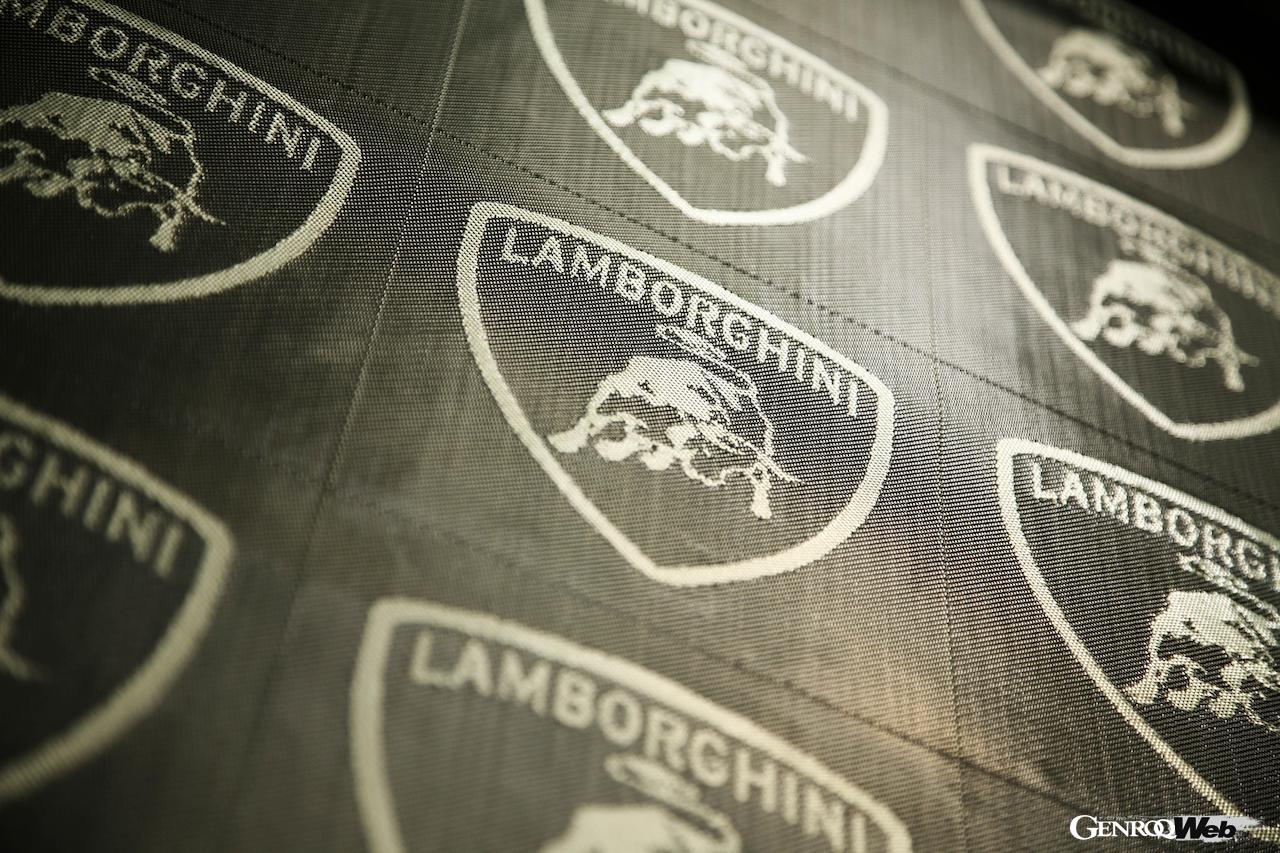 カウンタックの時代から現在まで脈々と続く、ランボルギーニのカーボンファイバー複合素材研究・開発