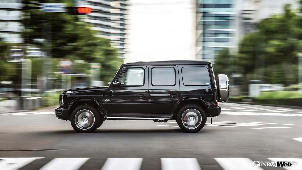 メルセデスAMG G63の走行シーン