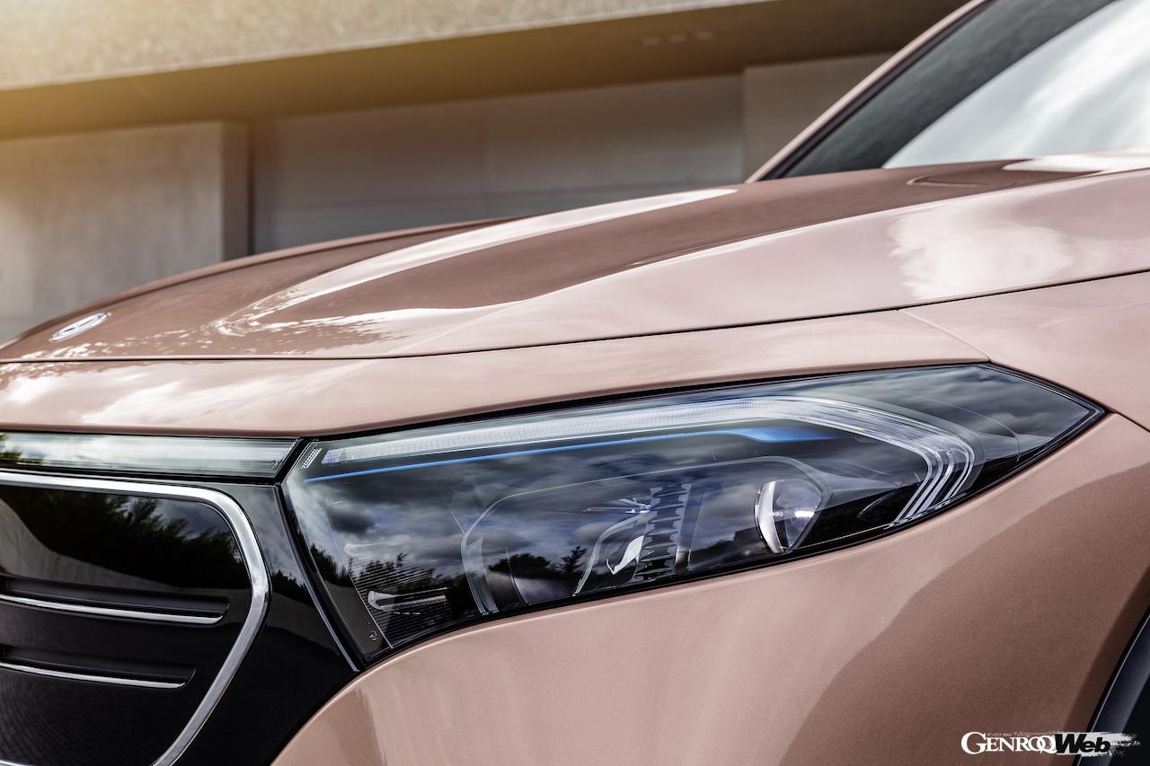 メルセデス・ベンツ EQBのヘッドランプ