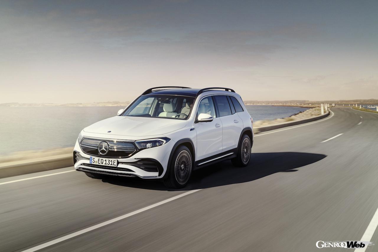 メルセデス・ベンツ EQBのフロントビュー
