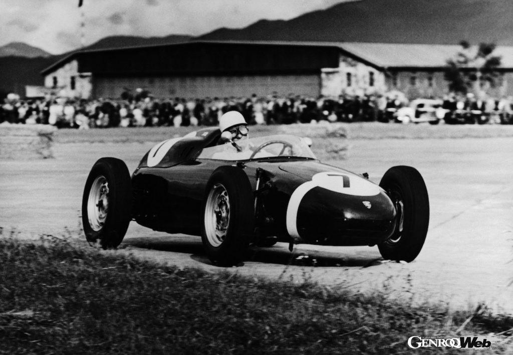 ポルシェ 718 F2 Type547のレースシーン