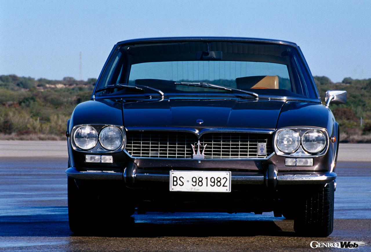 デビュー55周年を迎えた「マセラティ メキシコ」、ヴィニャーレが手掛けた美しい2+2クーペ