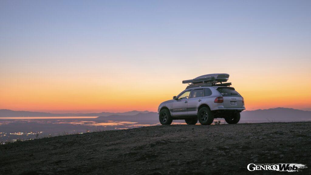 「人生は短い」、ポルシェ カイエンを住処に、世界を楽しむ旅へと出かけた退役空母乗り