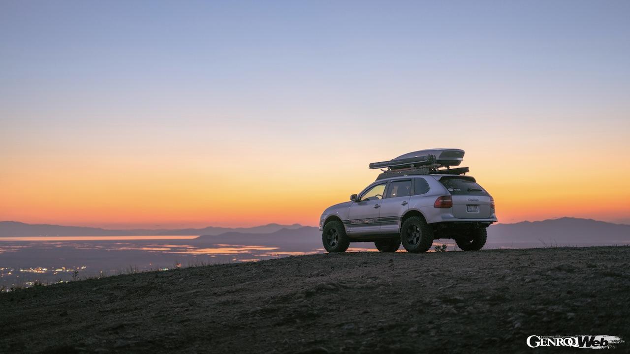 「人生は短い」、ポルシェ カイエンを住処に、世界を楽しむ旅へと出かけた退役空母乗り