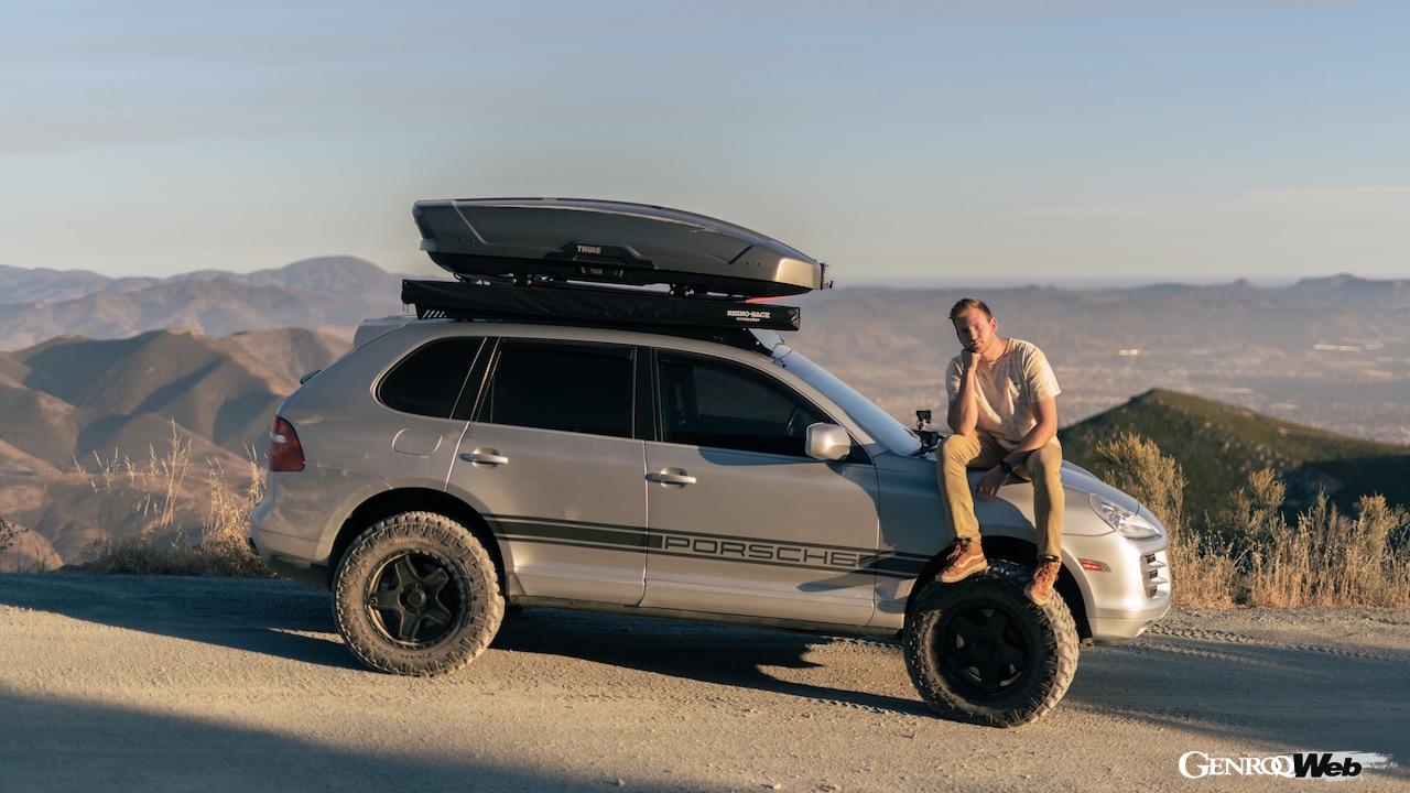 「人生は短い」、ポルシェ カイエンを住処に、世界を楽しむ旅へと出かけた退役空母乗り