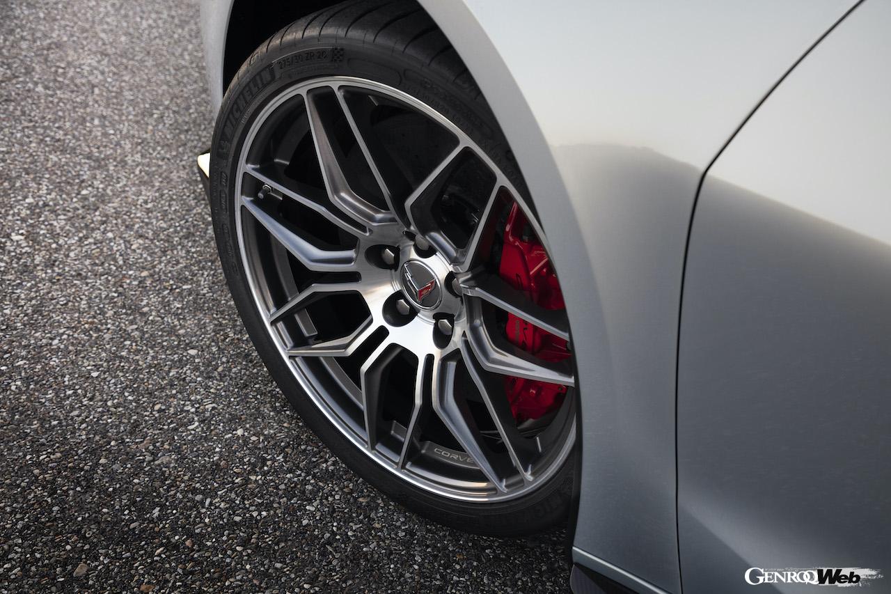 ミッドシップ8代目シボレー コルベットにハイパフォーマンス仕様「Z06」が登場