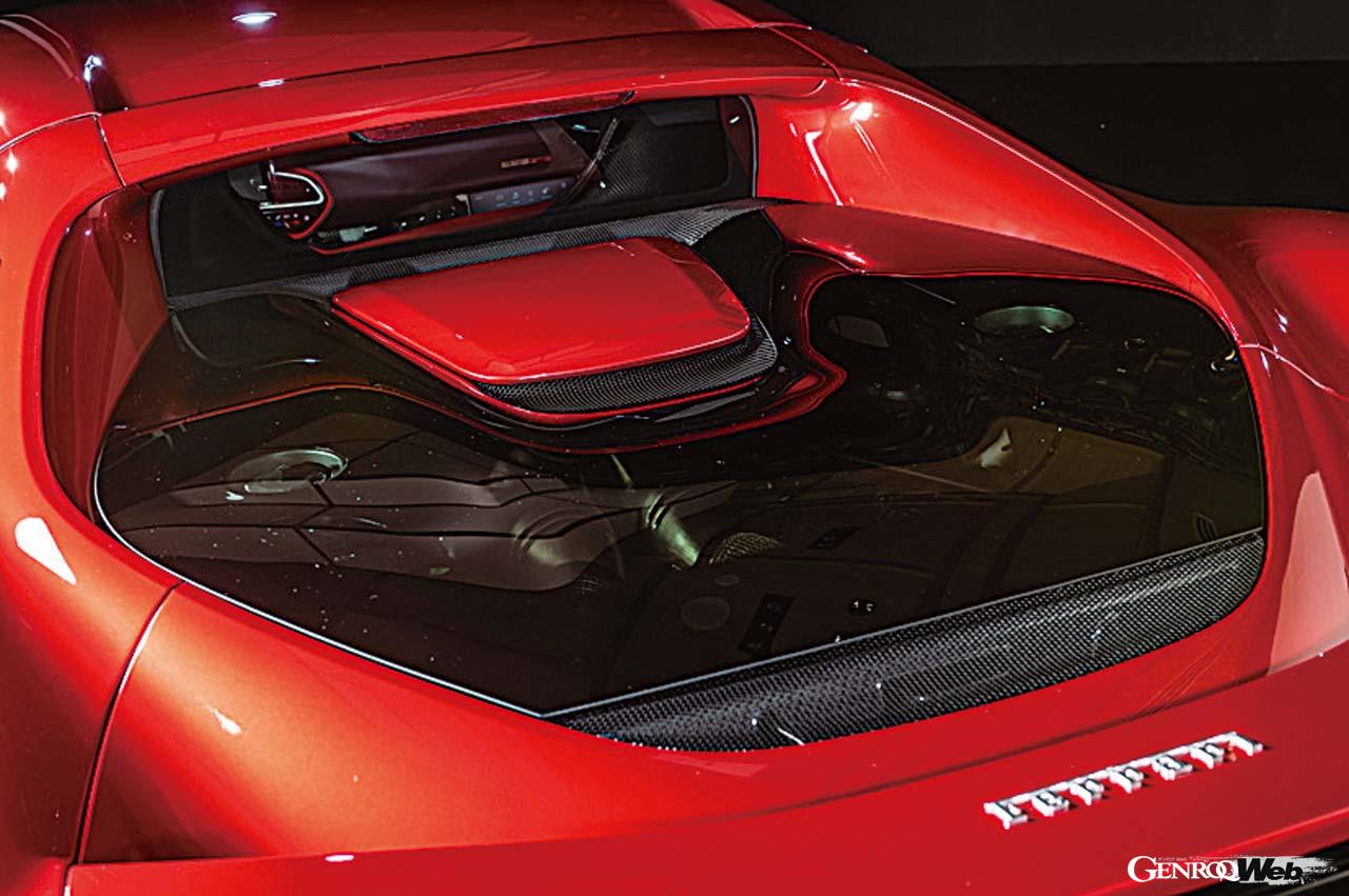 フェラーリ 296 GTBのリヤビュー