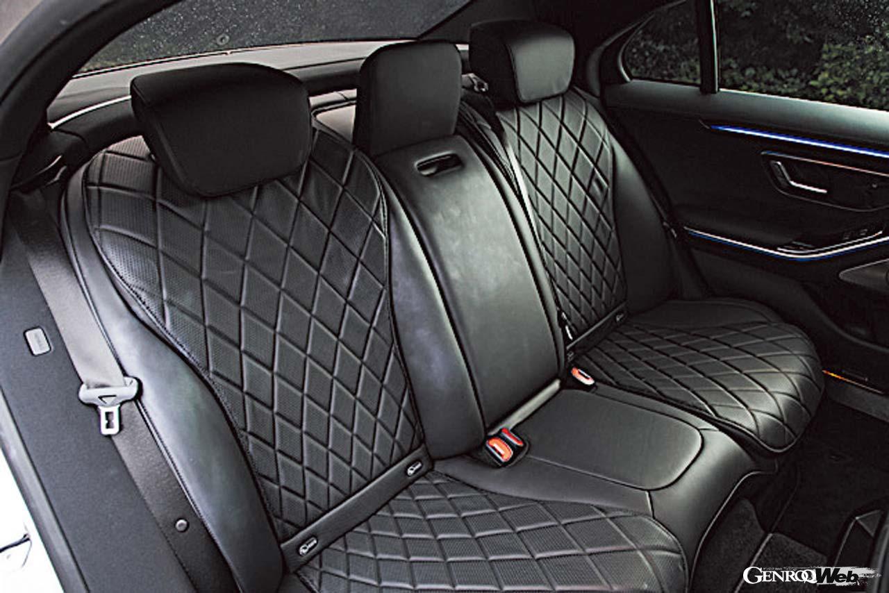 メルセデス・ベンツ S 400 d 4マティックのリヤシート
