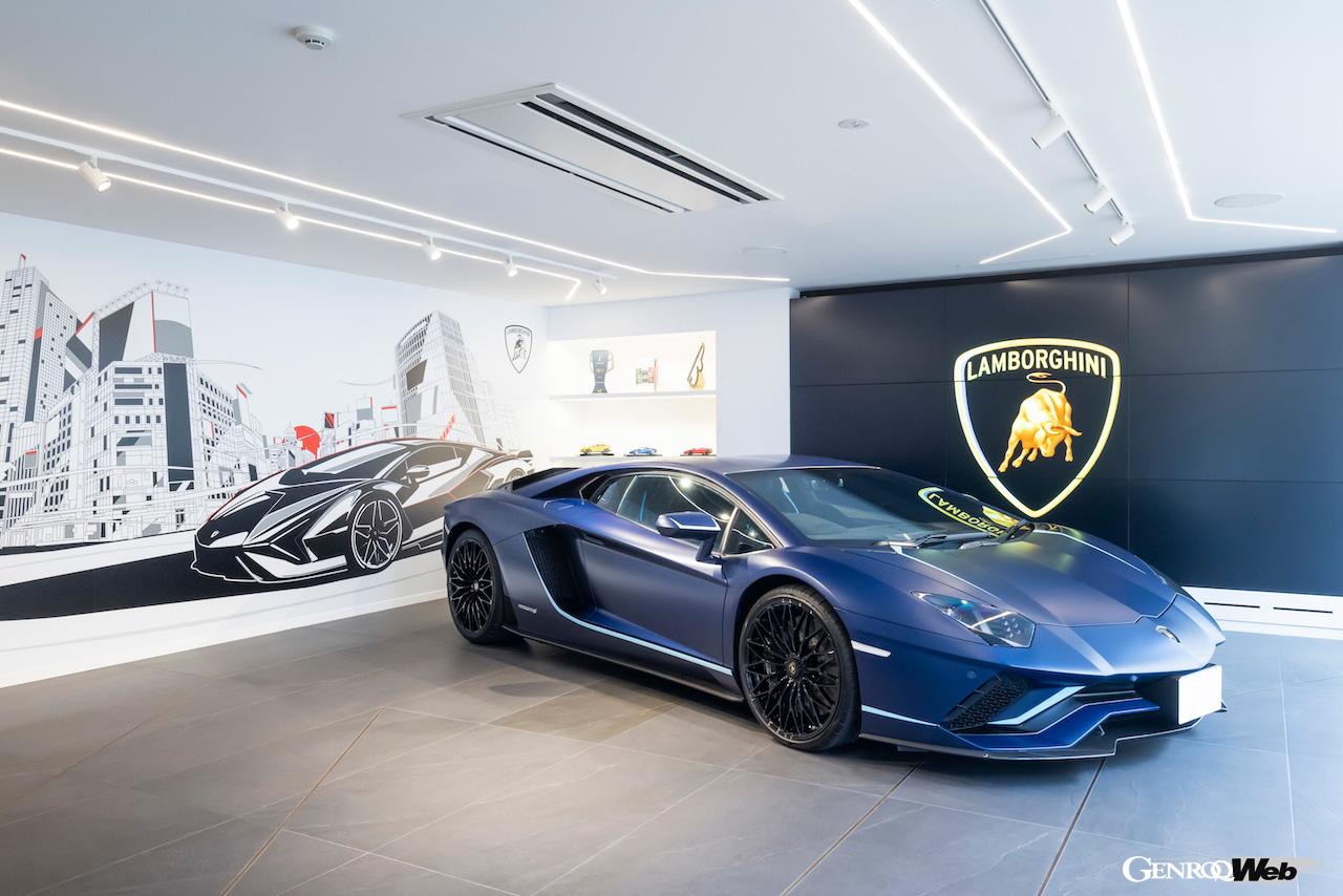 ランボルギーニ アヴェンタドール S ジャパン リミテッド エディションのフロントビュー