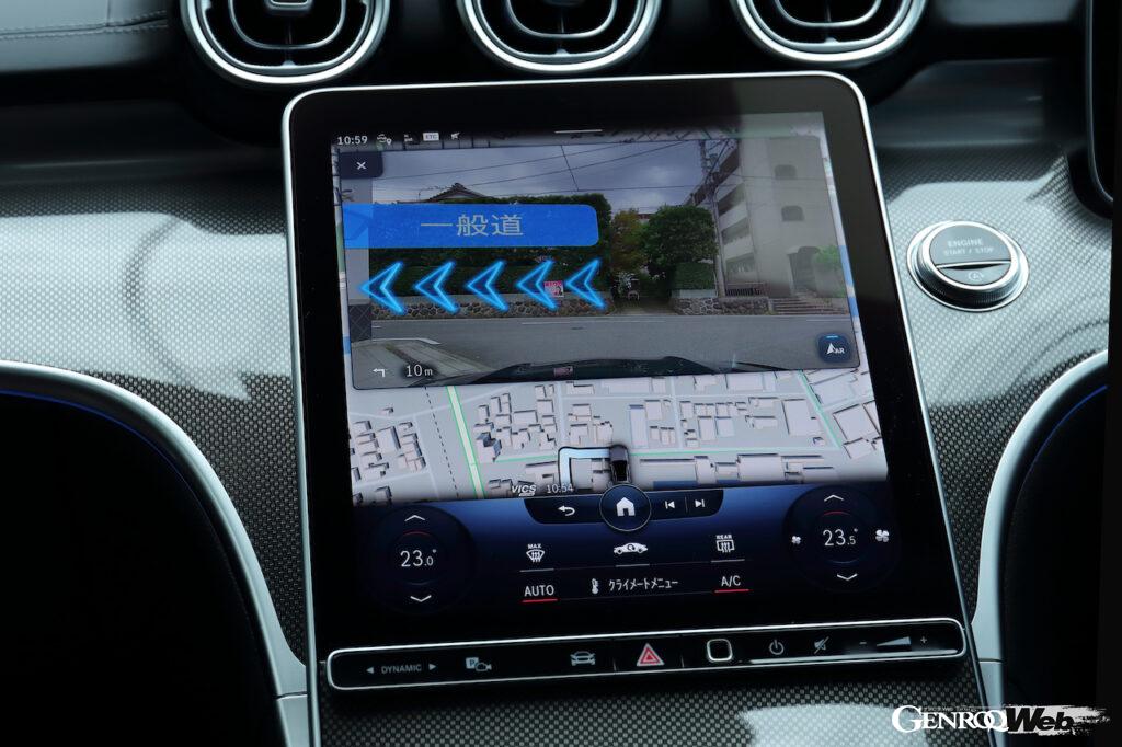 新型メルセデス・ベンツ C200のナビゲーション
