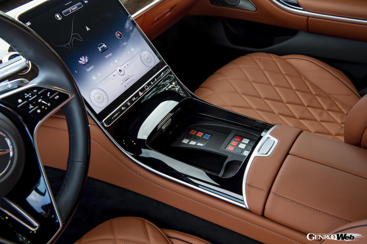 メルセデス・ベンツ S 680 ガード 4マティックのセンターコンソール