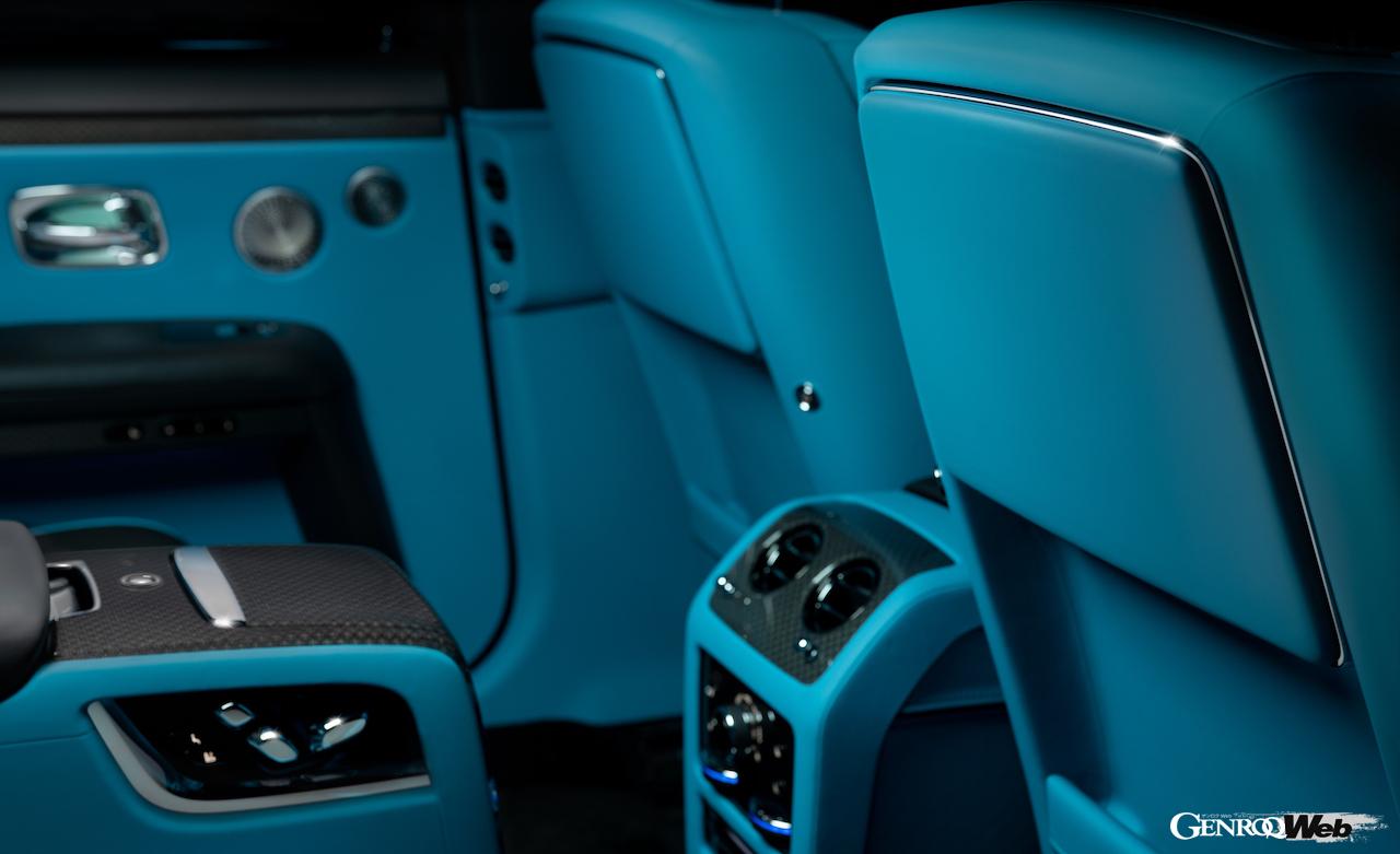 ロールス・ロイス ゴースト ブラック・バッジ仕様のバックレスト裏